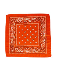 Bandana arancione fluo in tessuto cm. 55x55 ca. in busta con cavallotto Bandana arancione fluo in tessuto cm. 55x55 ca. in busta con cavallotto