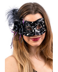 Masque en tissu avec paillettes noires et décorations avec étiquette cartonnée pliée