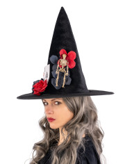Chapeau de sorcière en velours avec squelette, cartes et fleurs h. env. 37 cm. avec étiquette cartonnée pliée