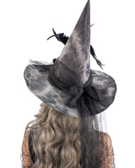 Chapeau de sorcière en tissu avec fleurs, plumes, voile avec étiquette volante / étiquette