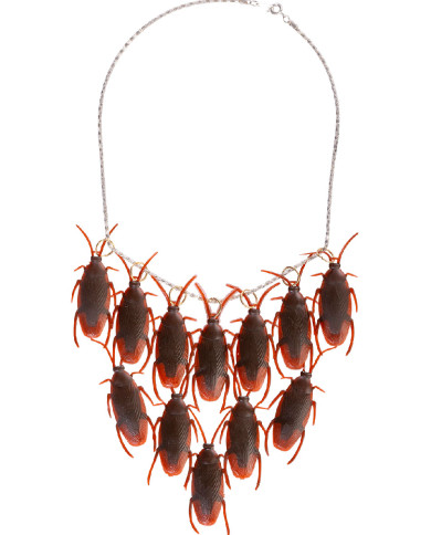 Collana scarafaggi in busta su cartoncino