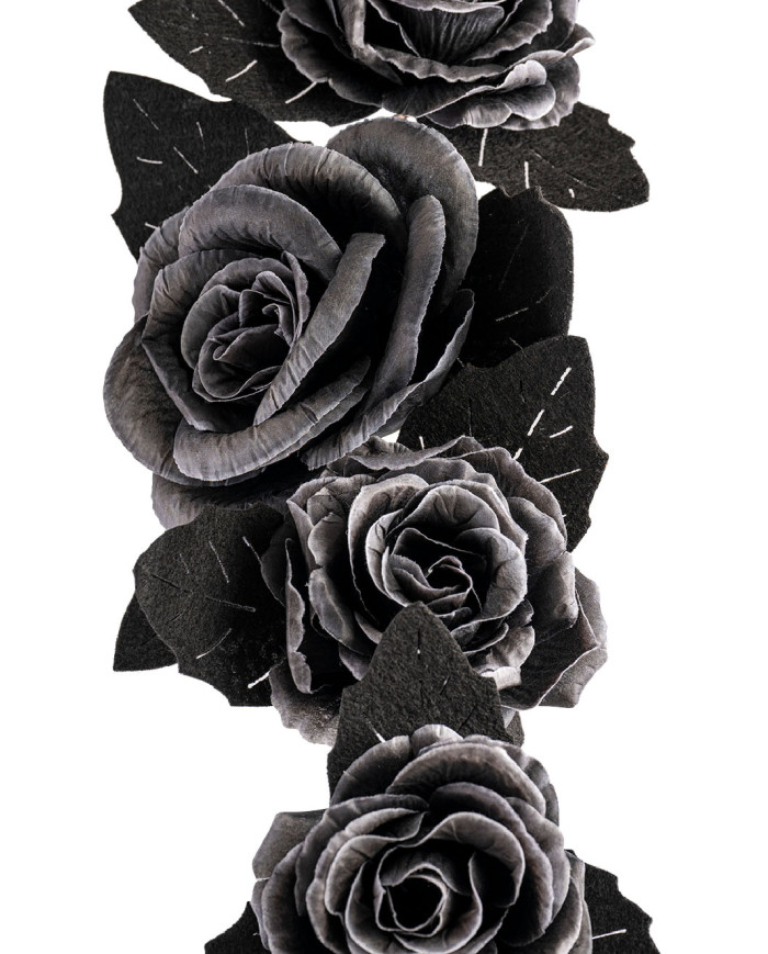 High quality flower string w/black roses l.cm.160 with hangtag/label