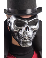Plastic grey skull mask that will make you unrecognizable Plastic grey skull mask that will make you unrecognizable
