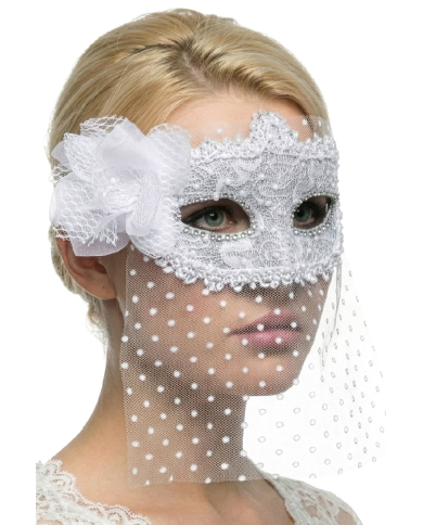 Maschera argento con decorazioni e bautta bianca su cartoncino