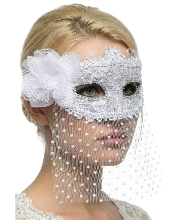 Maschera argento con decorazioni e bautta bianca su cartoncino