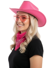 Cowgirl-Set (Hut, Brille, Bandana) auf Pappkarton