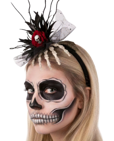 Haarreif mit Skeletthand, Totenkopf und Blumendekorationen mit Pappschild/Etikett