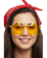 Gafas estrella amarilla sobre cartoncillo