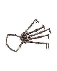 Bracciale mano scheletro con anelli in metallo su cartoncino