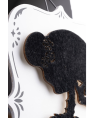 Dekoration Skelettmädchen zum Aufhängen aus MDF H. ca. 15x23 cm mit Pappschild/Etikett