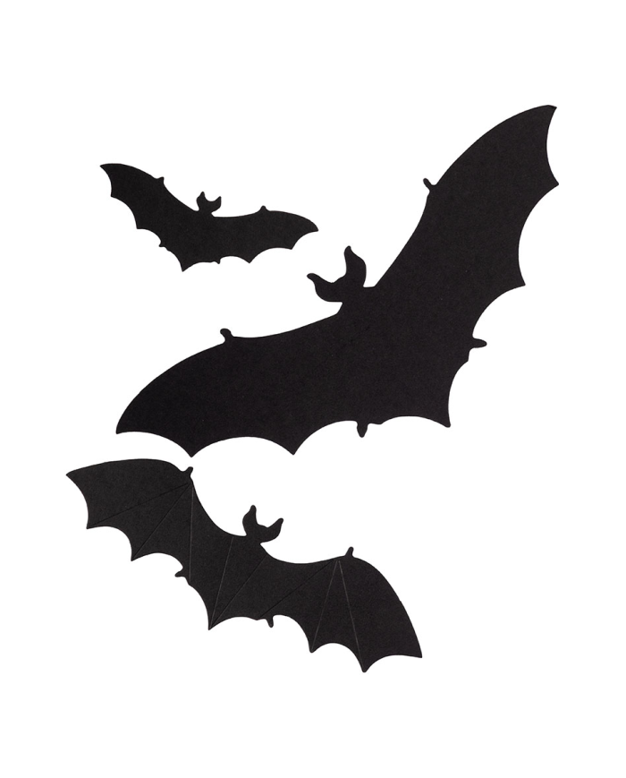 Decorazioni 12 pipistrelli in carta misure assortite con biadesivo in busta con cavallotto