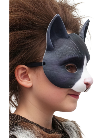 Katzenmaske aus Stoff auf Pappkarton