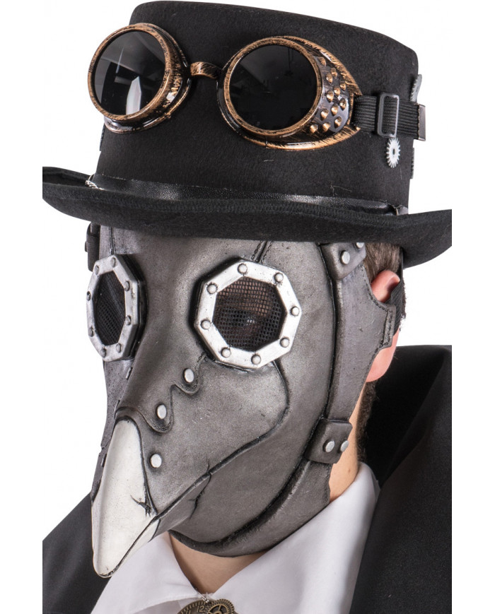 Steampunk latex crow mask to become a science fiction creature. Steampunk latex crow mask to become a science fiction creature.