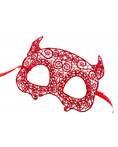 Chinless mask in macram?ö red fabric, for refined taste devils.