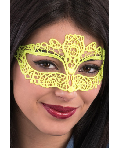 Chinless mask in macram?ö fabric to frame your look with a fluo