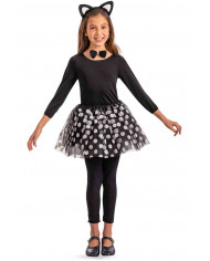 A sweet kitten set, for a tender girl, but with sharp nails!