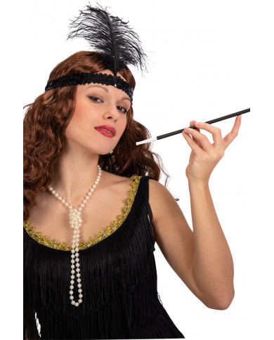 Charleston set consisting of band, necklace and cigarette Charleston set consisting of band, necklace and cigarette