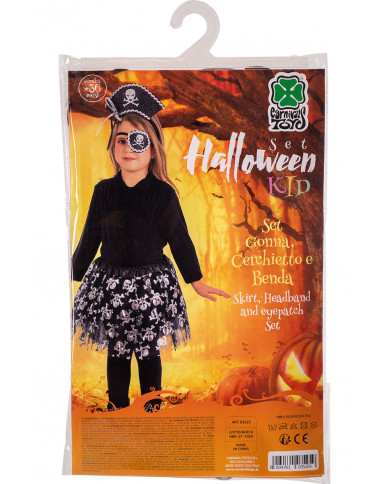 Pirate set for children consisting of veil skirt, headband and