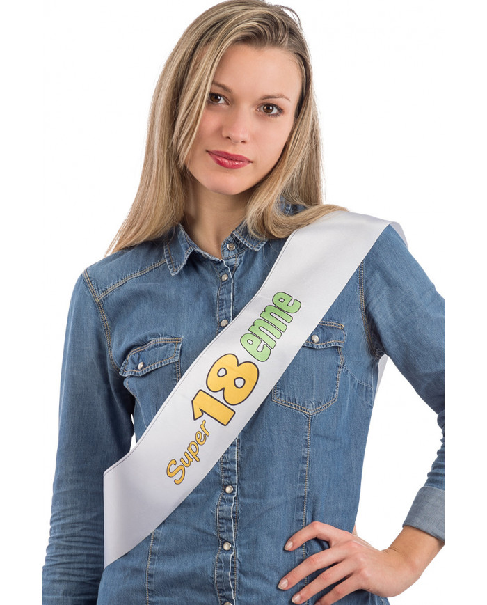 Band in white fabric with the writing SUPER 18ENNE to highlight Band in white fabric with the writing SUPER 18ENNE to highlight