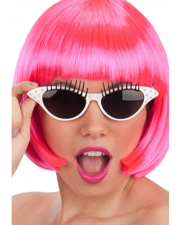 White Glasses W/Eyelashes On Card