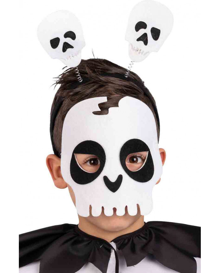 Skull set consisting of white felt mask with black eyes and