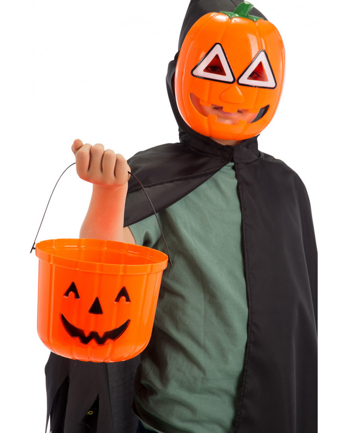 Plastic pumpkin basket, diameter cm.18, perfect to be filled Plastic pumpkin basket, diameter cm.18, perfect to be filled