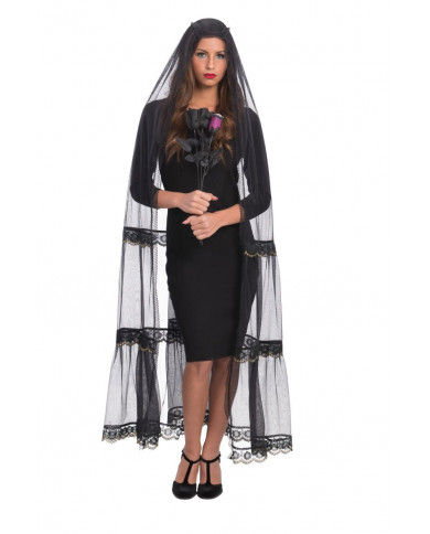 Black veil cape, length cm.15. Black veil cape, length cm.15.