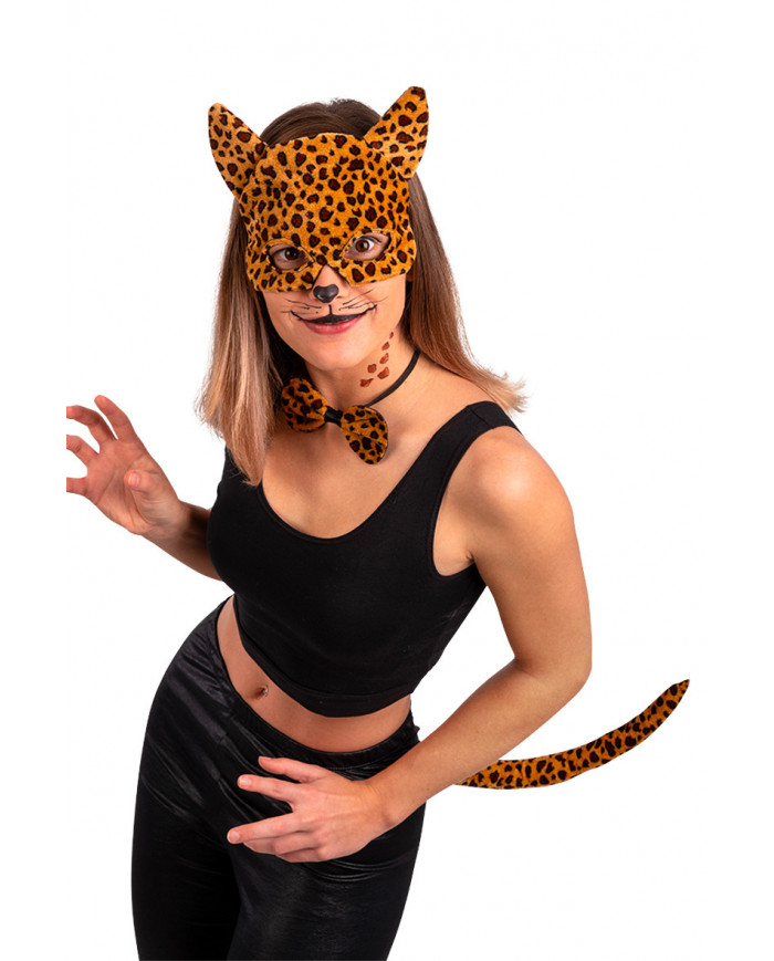 Leopard set for kid consisting of chinless mask, tail and bow