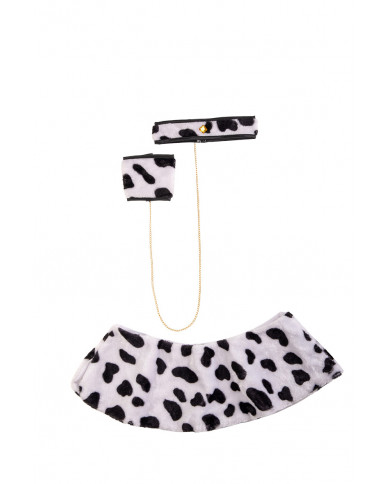 Set consisting of a white plush shawl, collar and cuff with Set consisting of a white plush shawl, collar and cuff with