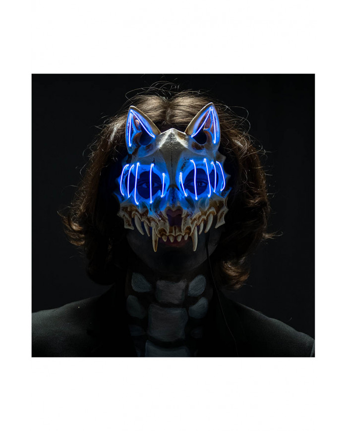 masque loup en plastique avec décorations lumineuses (piles non comprises) dans une pochette avec carte d’en-tête