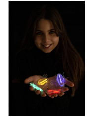 4 animaux décoratifs lumineux G.I.D. (GLOW IN THE DARK), couleurs assorties dans une pochette