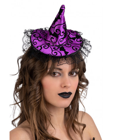 sombrero pequeño de bruja morado damasco con diadema con solapa de cartón