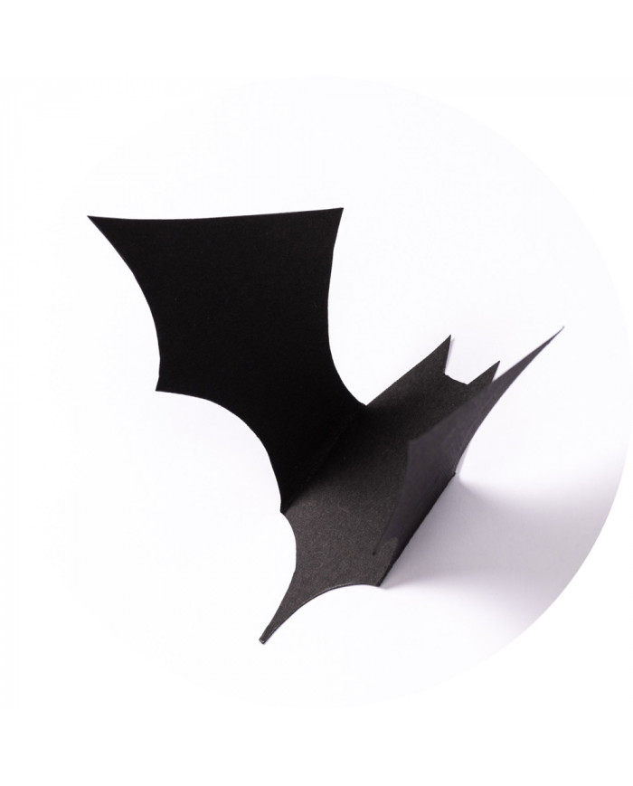 8 pipistrelli adesivi in carta l. cm.20 ca. in b. c/cav.