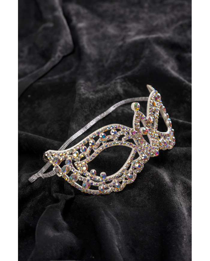 Maschera preziosa con strass su cartoncino